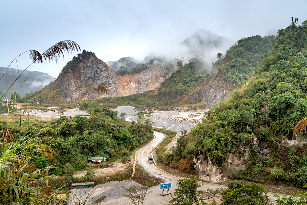 mining in Vietnam