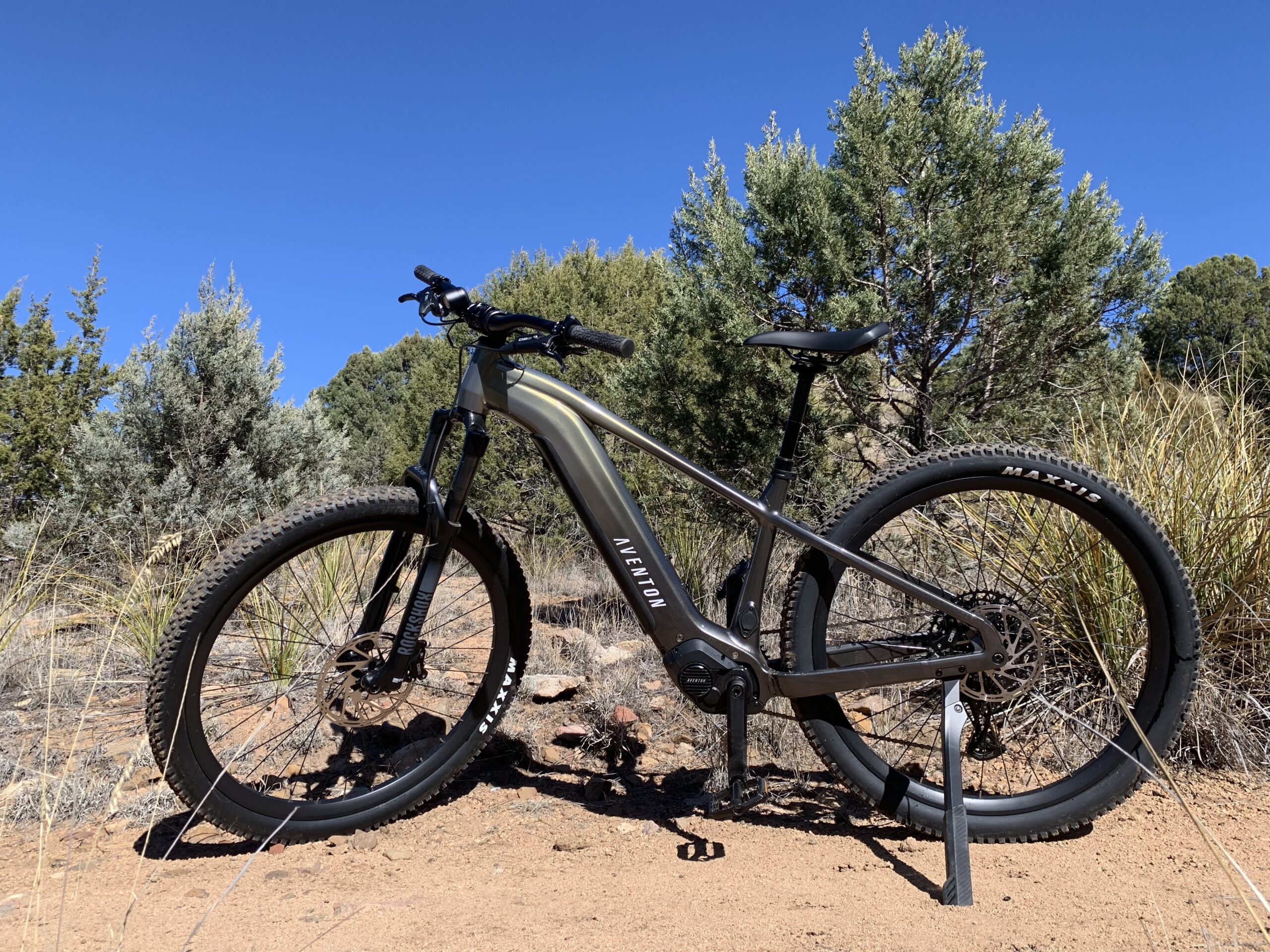 Aventon Ramblas, photo by Derek Markham / CleanTechnica