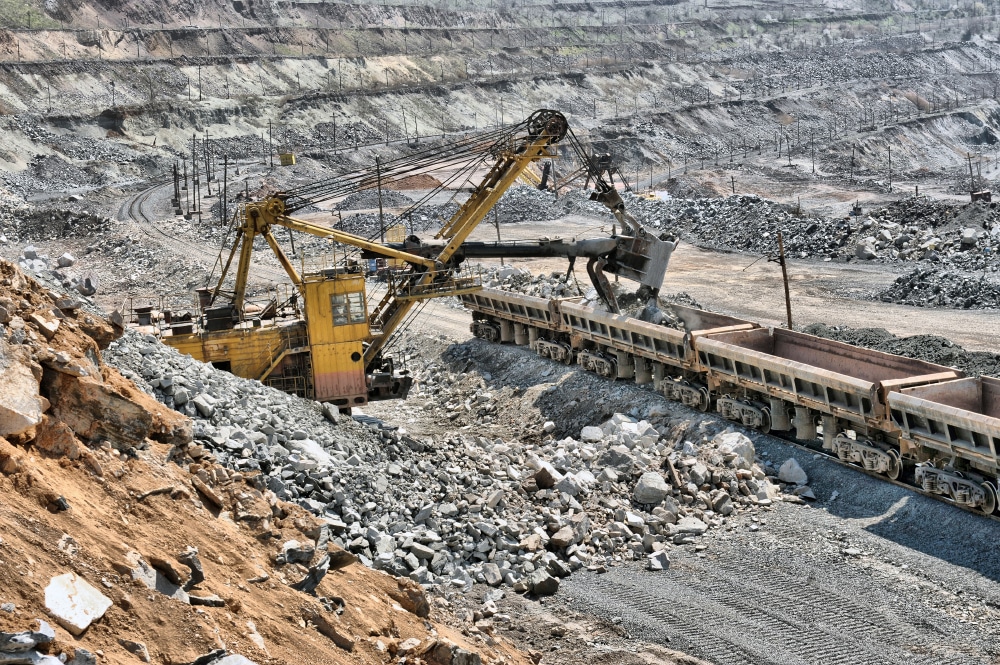 Loading of iron ore on the train